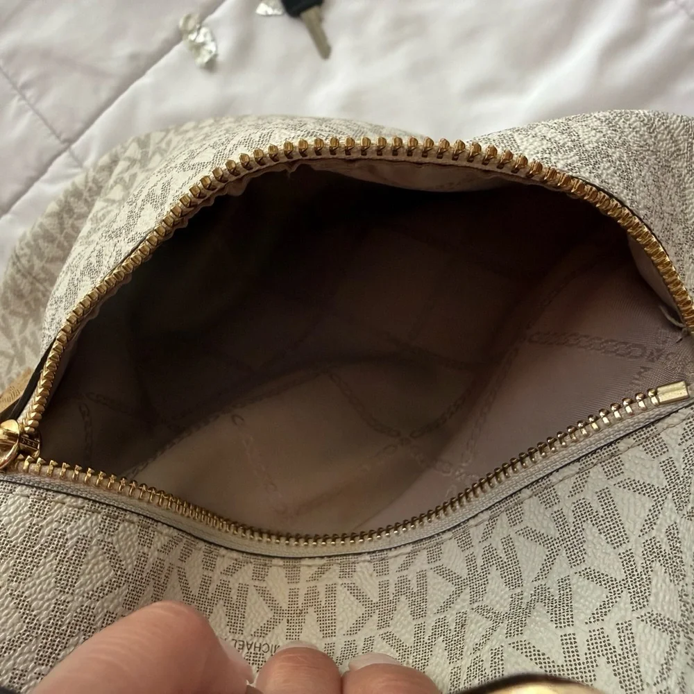 MICHAEL MICHAEL KORS Lillie Large Signature Logo Shoulder Bag